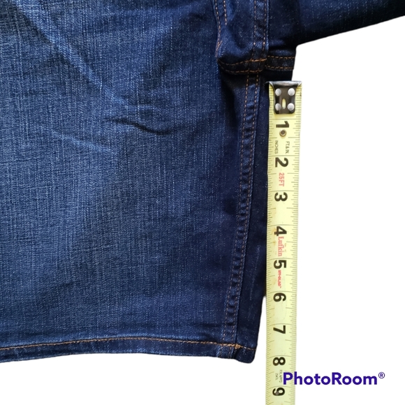 Lee Womens Regular Fit Summer Bermuda Midrise Dark Wash Jean Shorts Size 22M - Picture 8 of 8